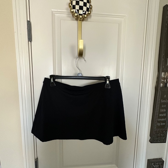 3 Piece Swim Tommy Bahama Reversible Stripe Polka Dot Tankini and Bottoms Set - Picture 5 of 5